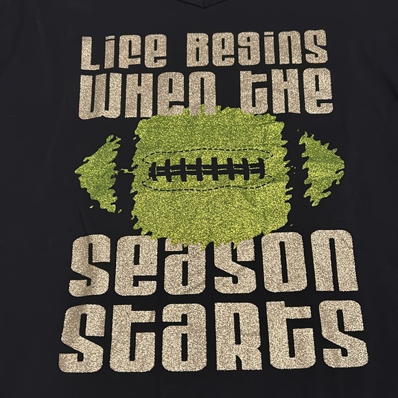 Lady 12 - Life Begins When the Football Season Starts tshirt - Size Large - Picture 4 of 10